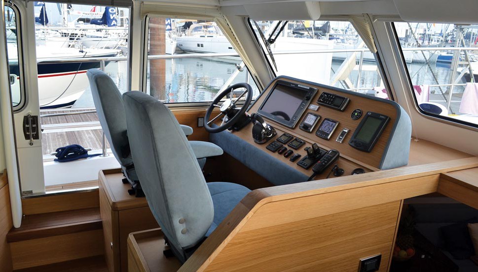 A comprehensively equipped helm station with sprung, adjustable KAB seats and easy access to the side deck