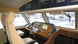 A comfortable and fully equipped helm station